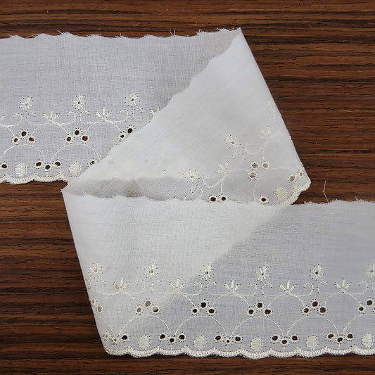Broderie Anglaise Trim Floral Design 3" wide Ivory 50 metre cards