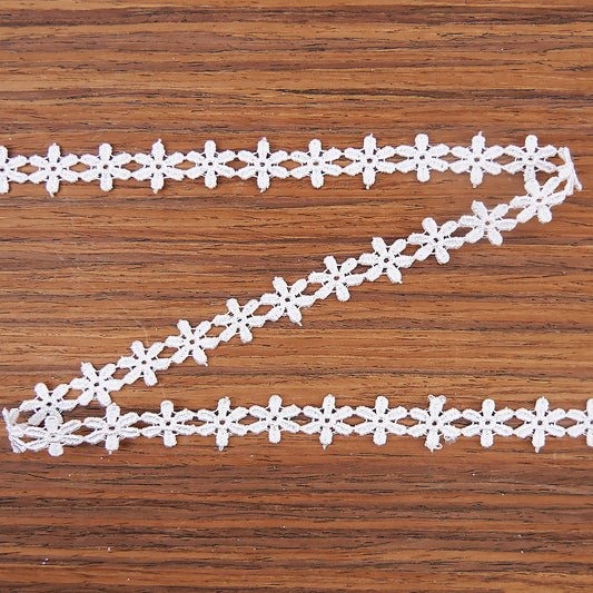 Guipure Daisy 1/2" wide White 50 metre cards