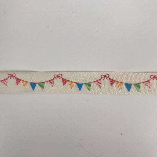 Bunting on Natural 15mm
