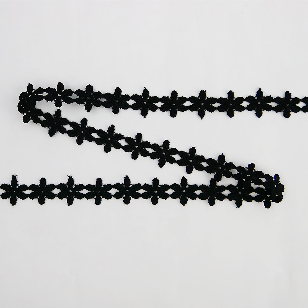 Guipure Daisy 1/2" wide Black 27.4 metre cards