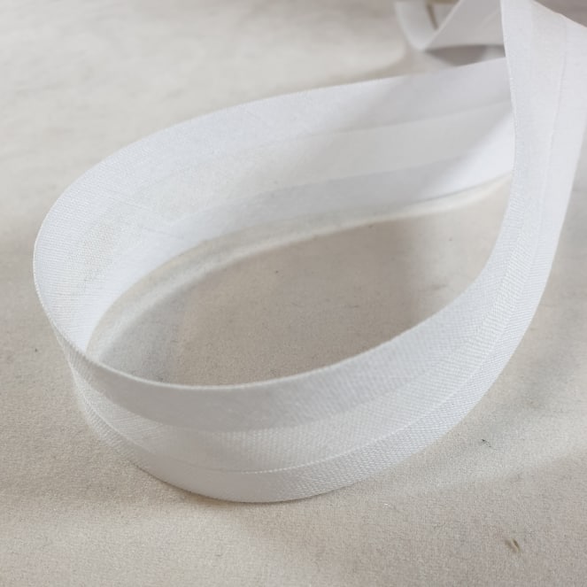 Cotton Bias Binding 25mm White x 25 metre reel