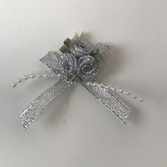 Ribbon Rose Cluster Silver pack 20
