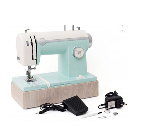 We R Memory Keepers Tool PprStch Sewing Machine Mint - UK